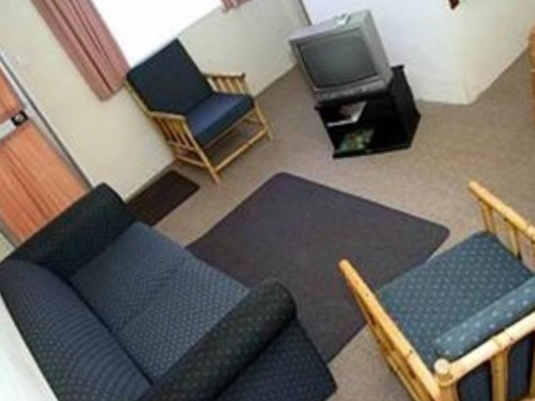 Midway Pacifica Lodge 로어허트 외부 사진