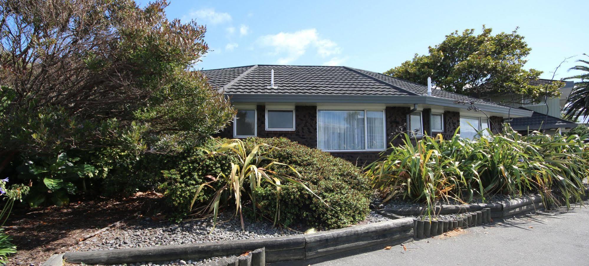 Midway Pacifica Lodge 로어허트 외부 사진