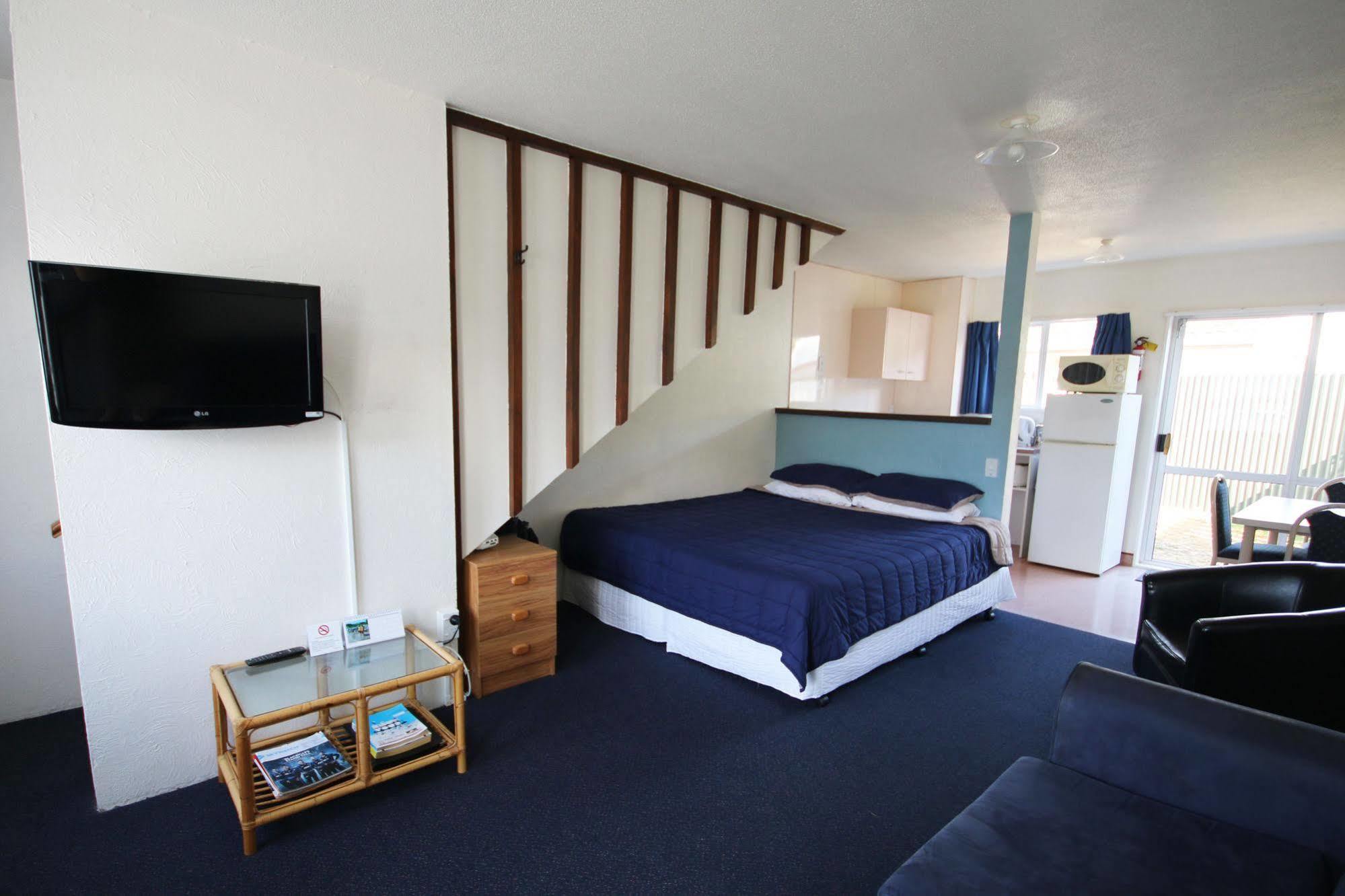 Midway Pacifica Lodge 로어허트 외부 사진