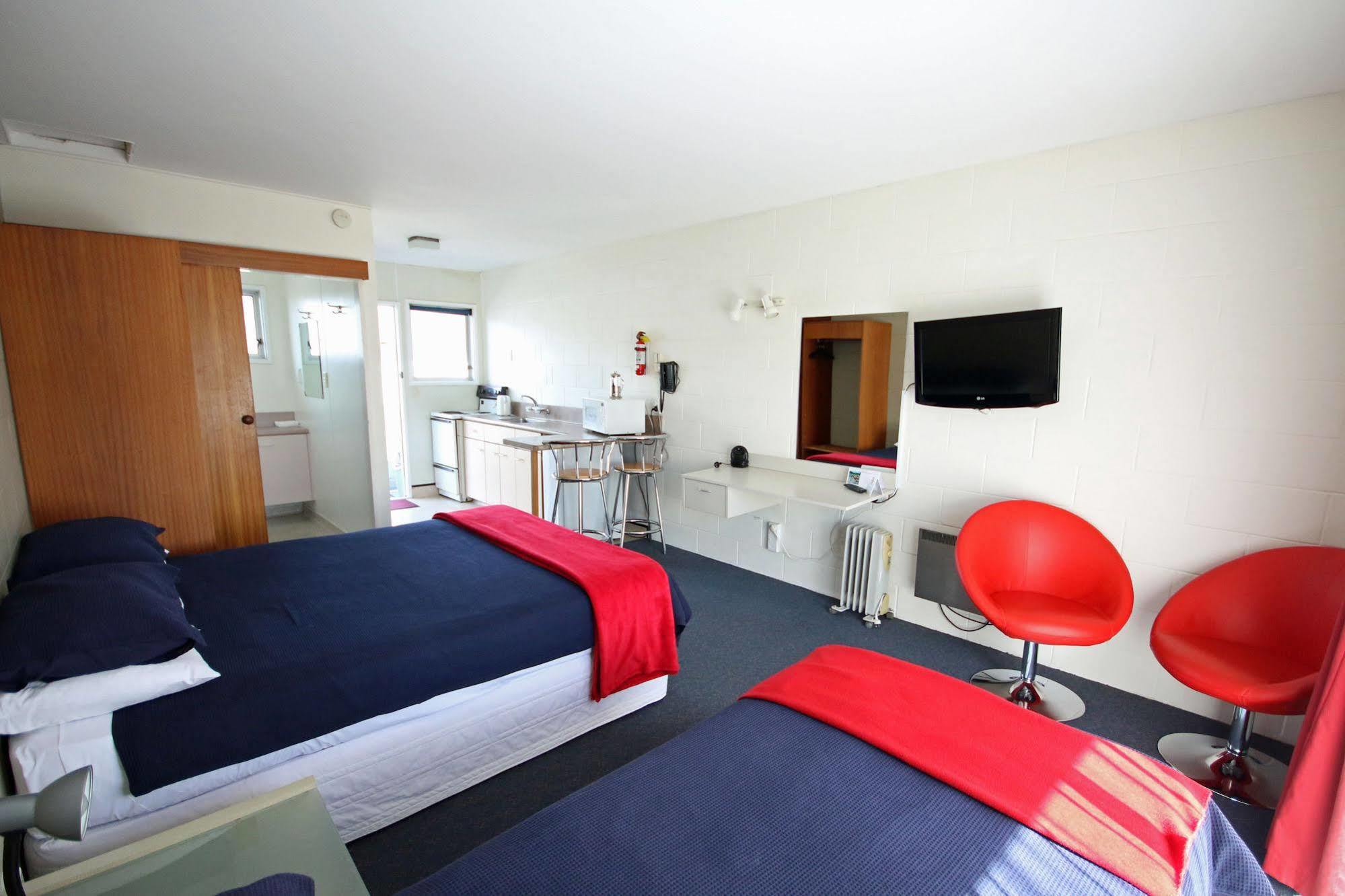 Midway Pacifica Lodge 로어허트 외부 사진