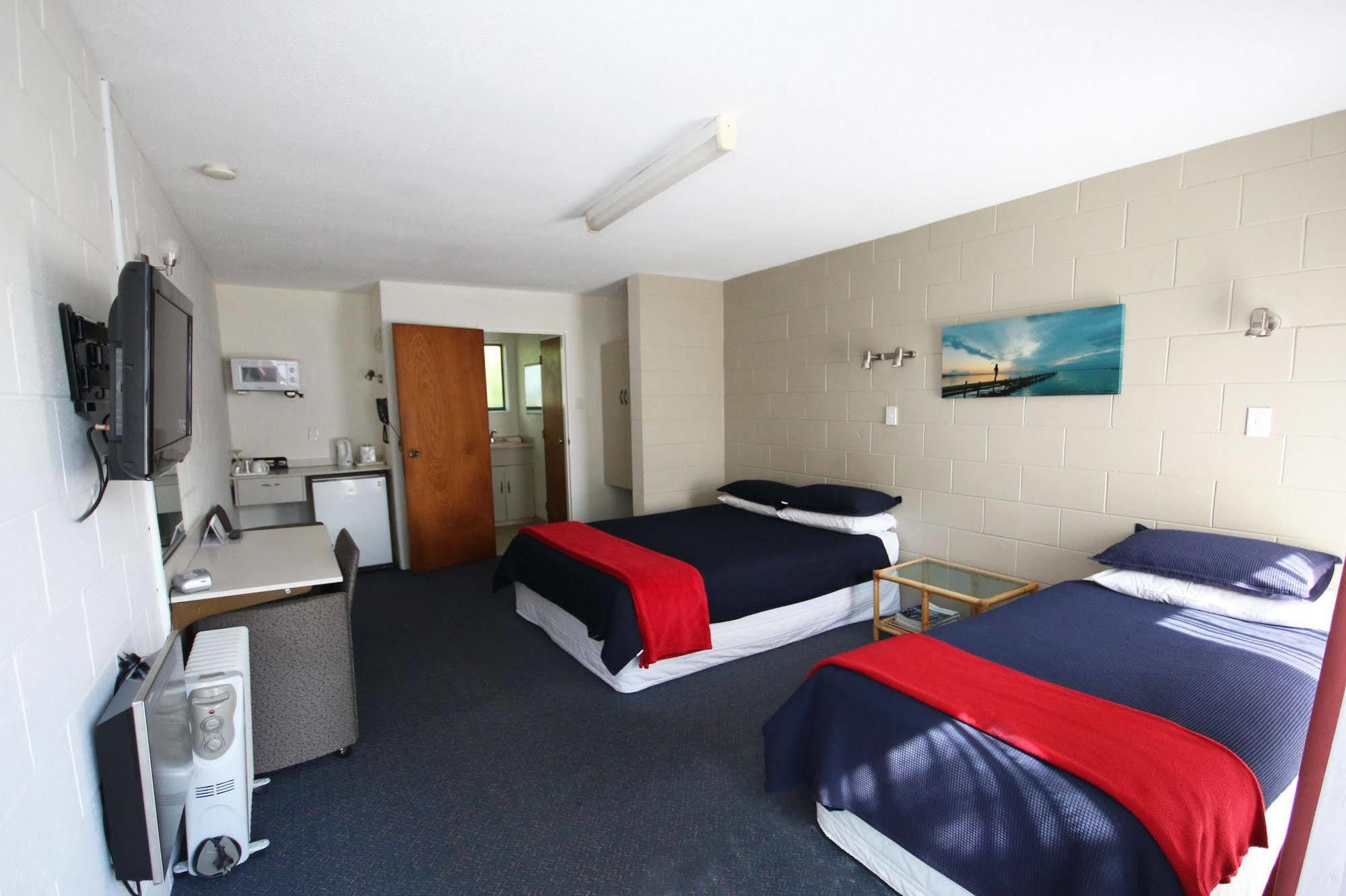 Midway Pacifica Lodge 로어허트 외부 사진